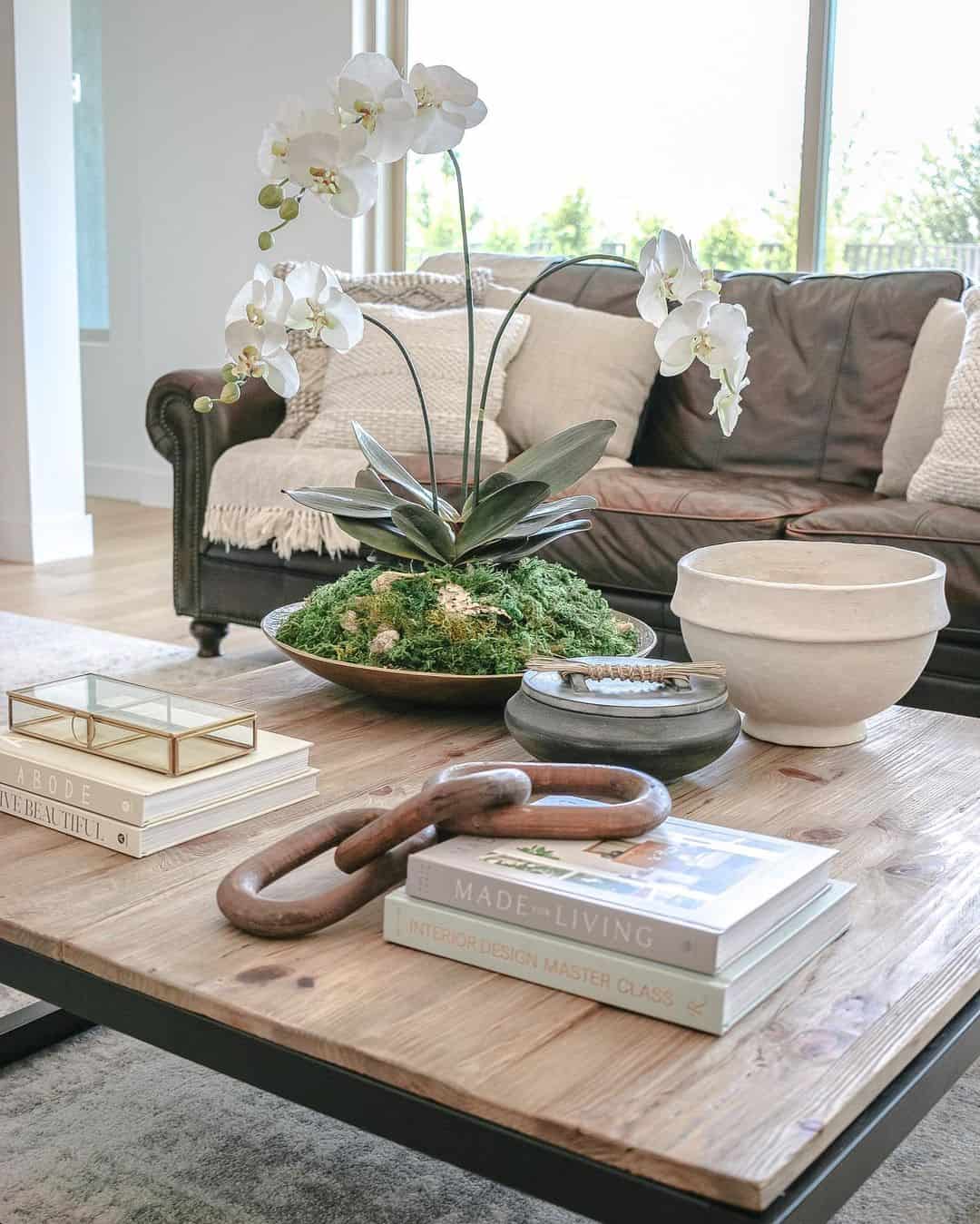 Farmhouse Living Room Idea With Leather Couch Soul & Lane