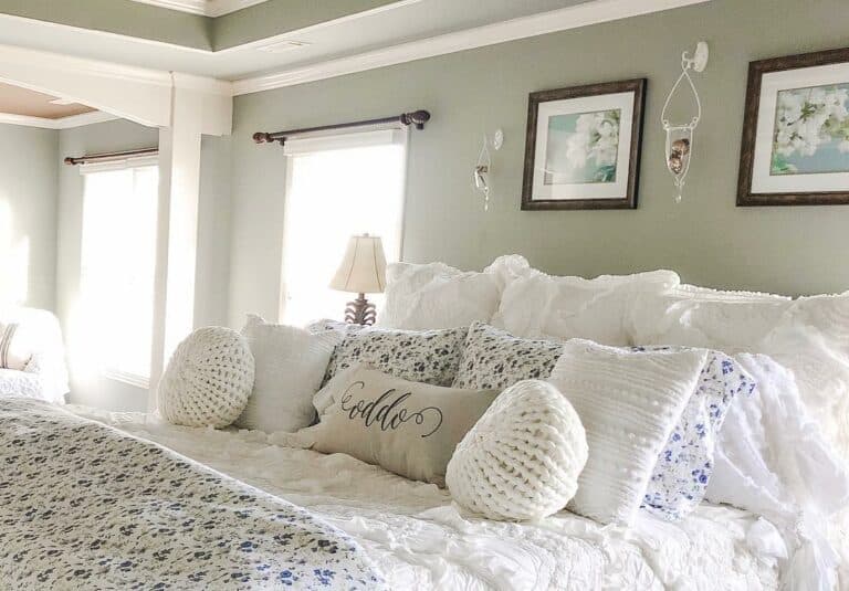Floral Bed With No Headboard Design