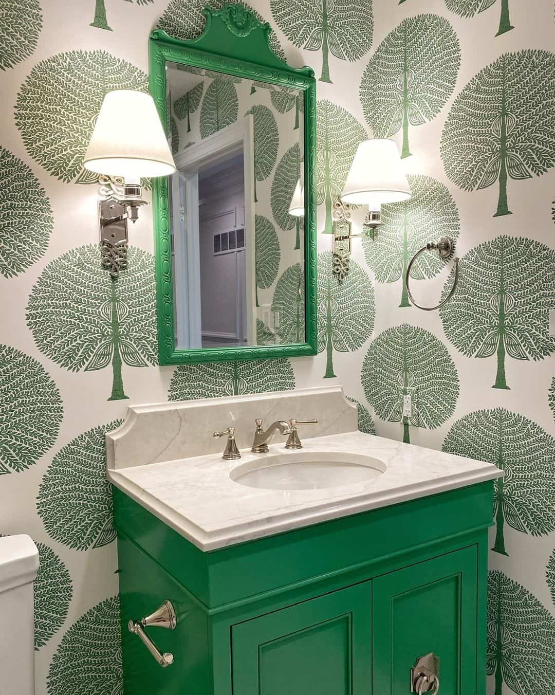 17 Examples of Wallpaper With Trees, Foliage, or Flowers