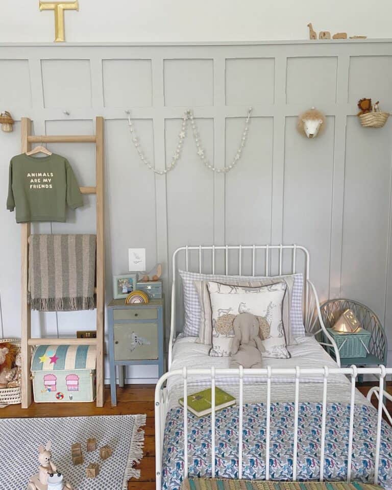 Gray Kids Room With Vintage Décor