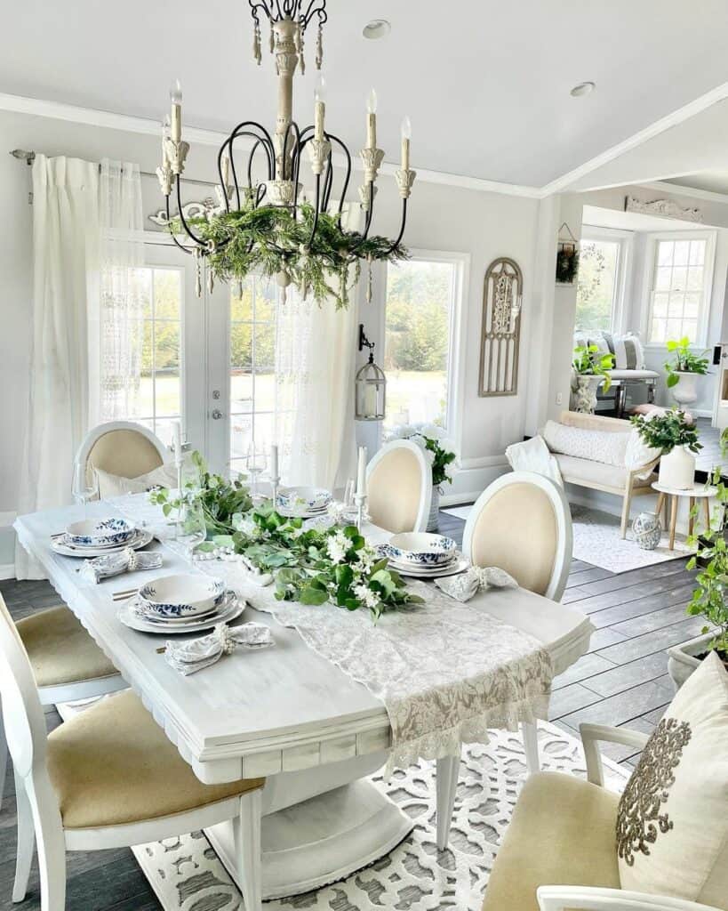 Green and White Dining Room Ideas
