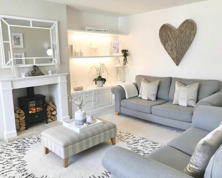 Grey Living Room Ideas With Heart Décor