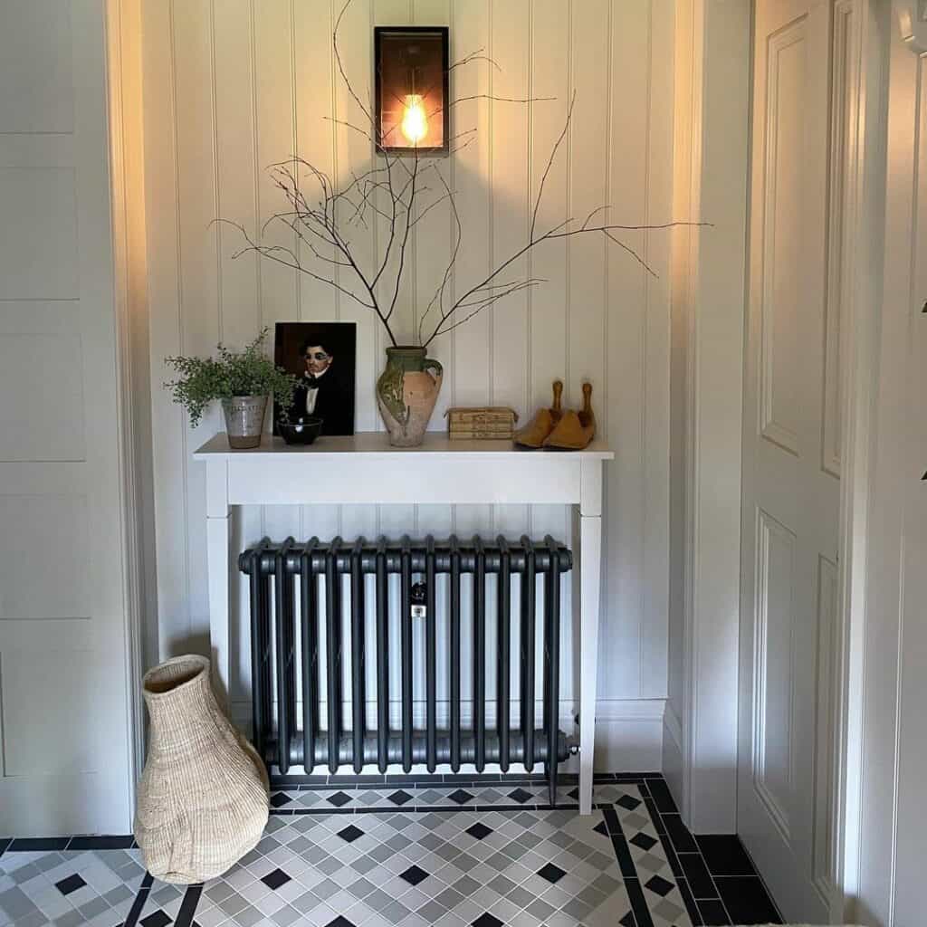 Intricate Tile Flooring Ideas for a Black and White Hallway