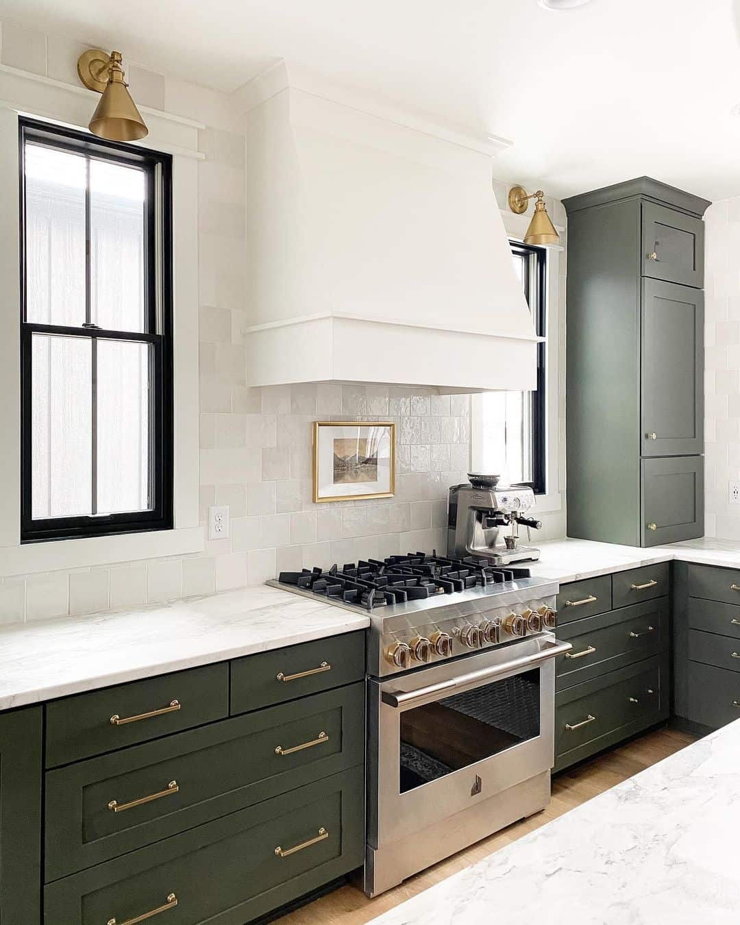 Kitchen Hardware Ideas for Dark Soul & Lane