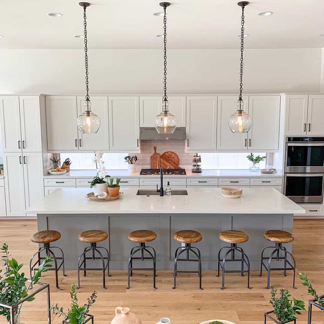 Light Beige Modern Farmhouse Kitchen - Crystal Cabinets