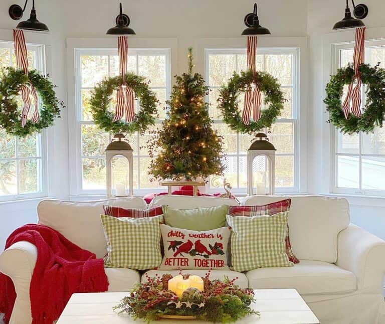 Lighted Christmas Wreaths on Windows