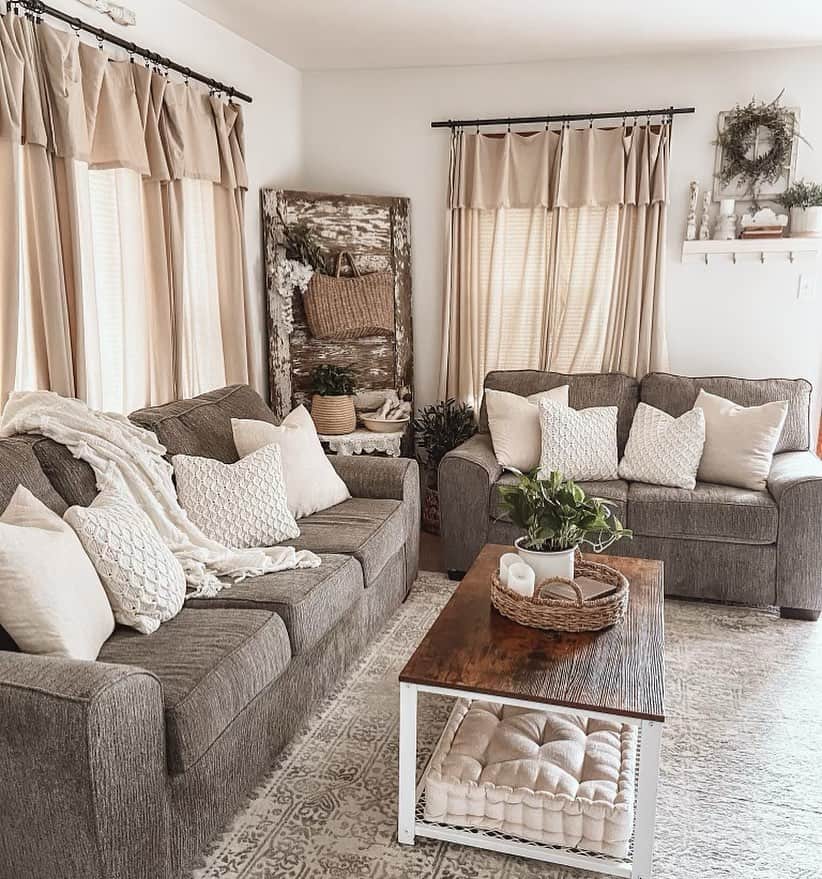 Living Room In Earthy Tones