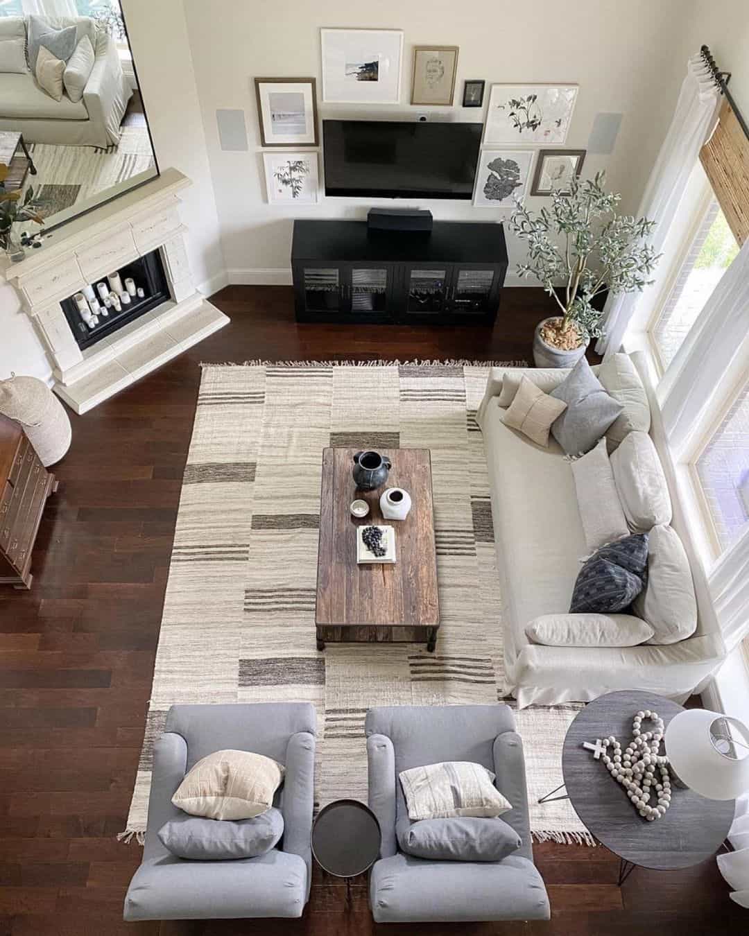 Living Room Layout With Awkward Corner