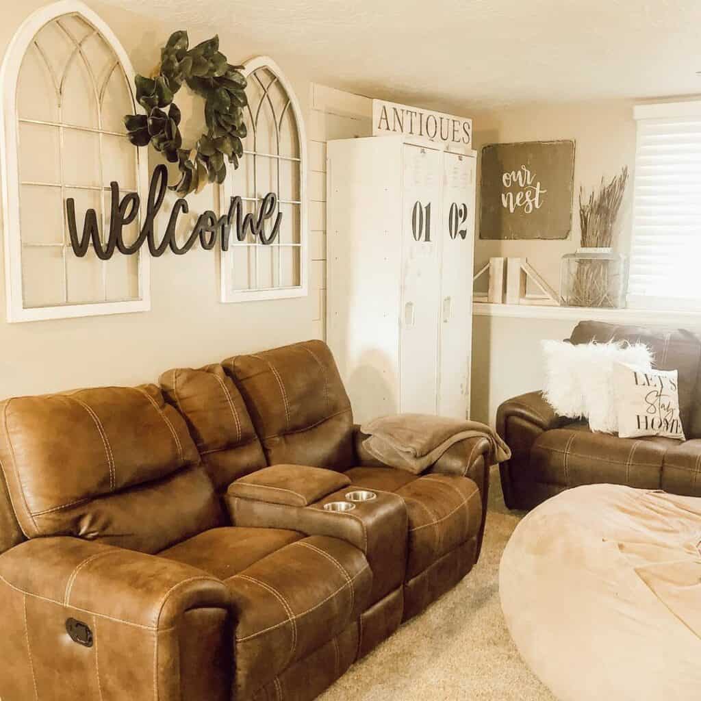 Living Room With Leather Recliners