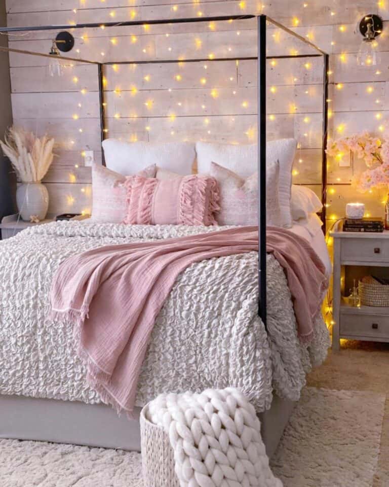 Christmas Lights Décor Ideas for a Magical Bedroom