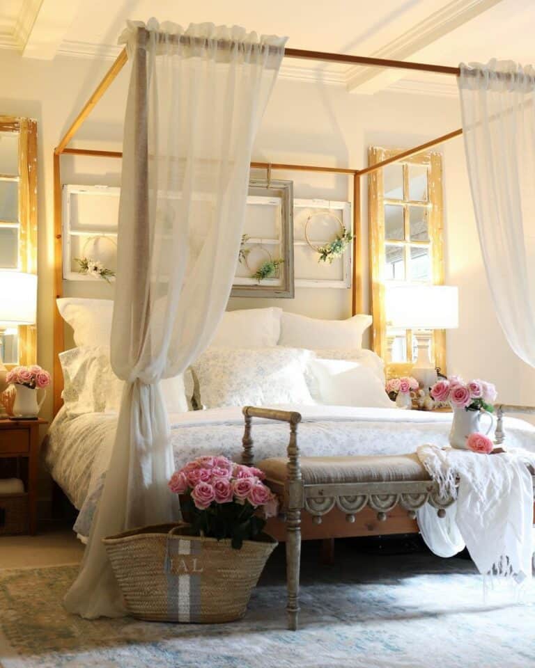 Master Bedroom Idea With Romantic Décor