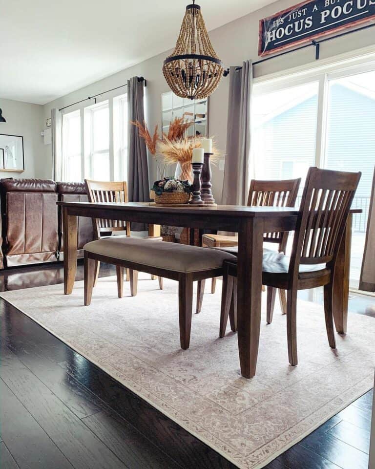 Minimalist Fall Table Décor With Autumn Accents