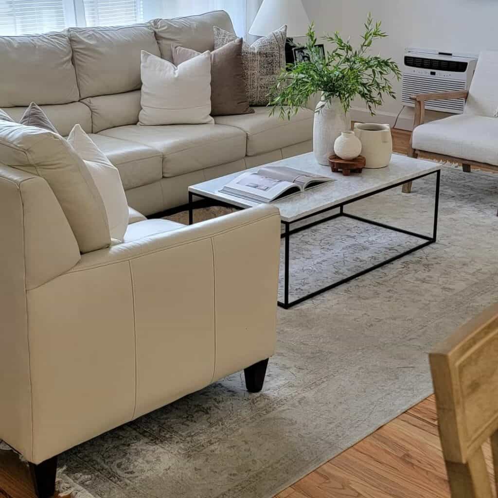 Minimalist Home Décor With Neutral Beige Furniture