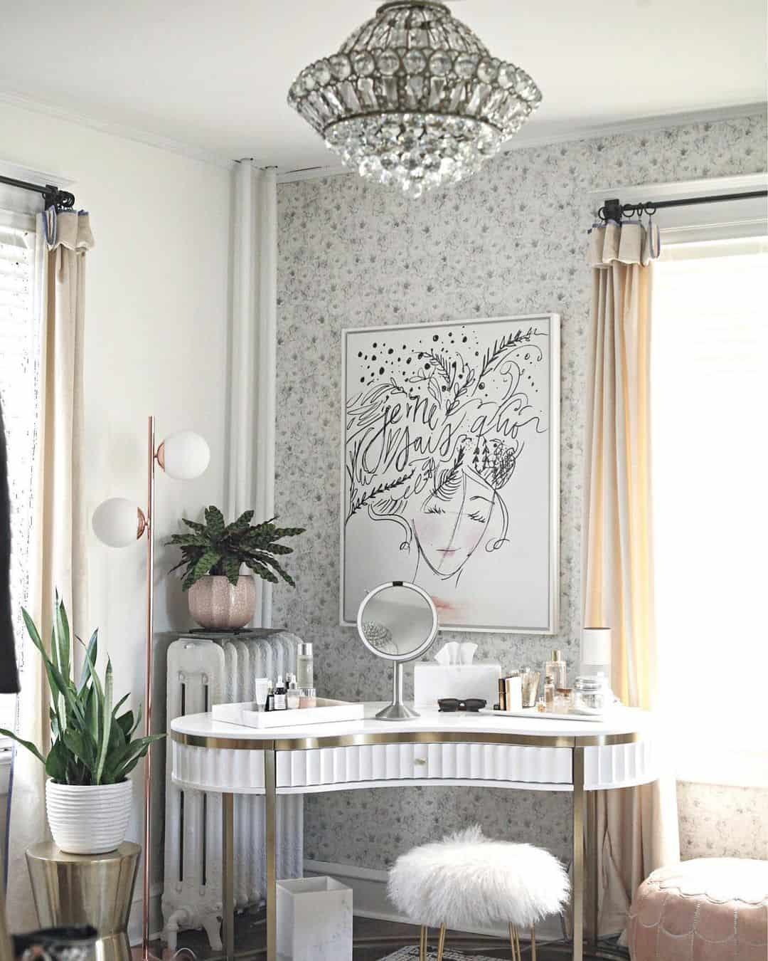 21 Fabulous Makeup Vanity Ideas To Help You Get The Right Look