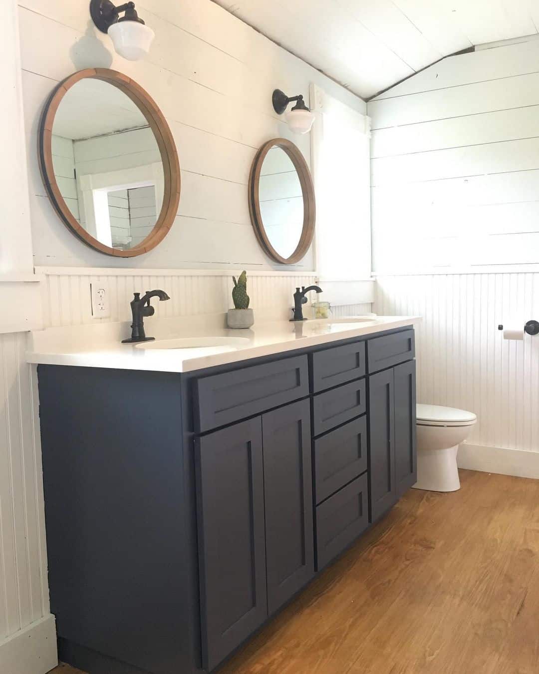 Modern Shiplap Bathroom With Wainscoting Soul & Lane