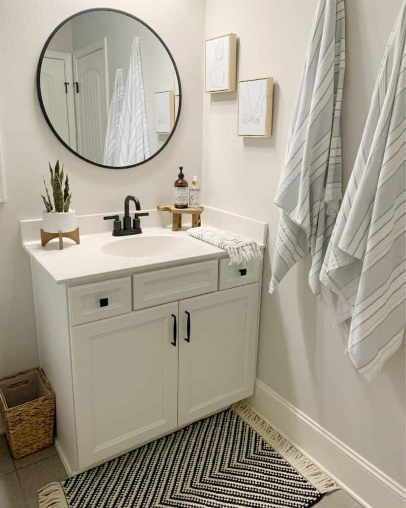 Modern Small Bathroom Vanity Idea