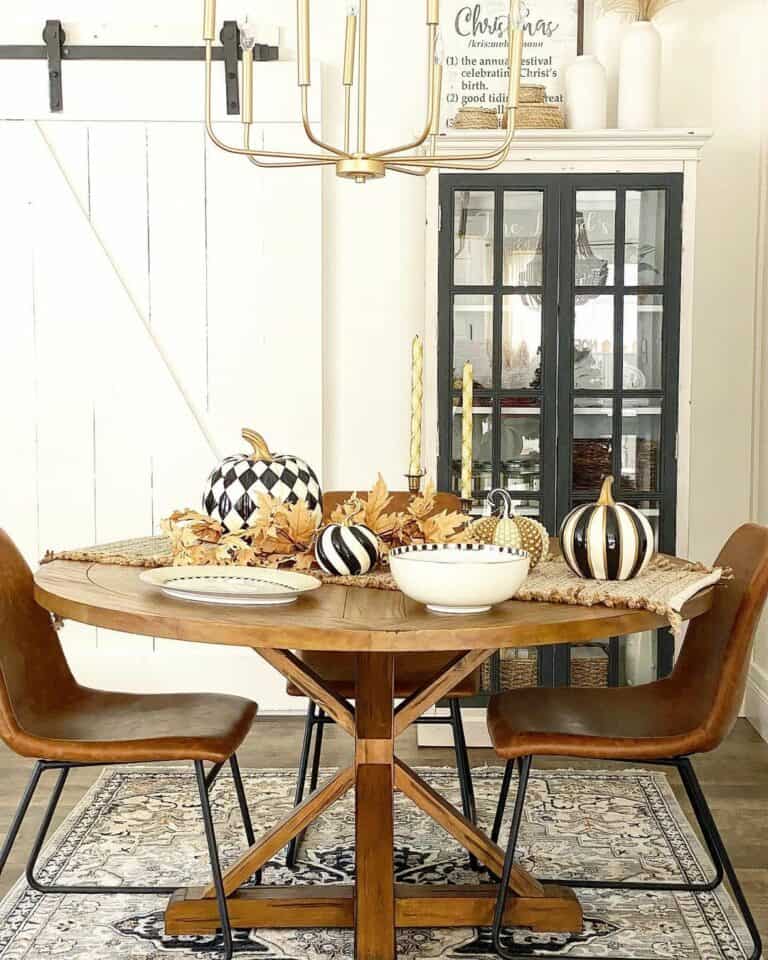 Modern Thanksgiving Farmhouse-inspired Dining Room
