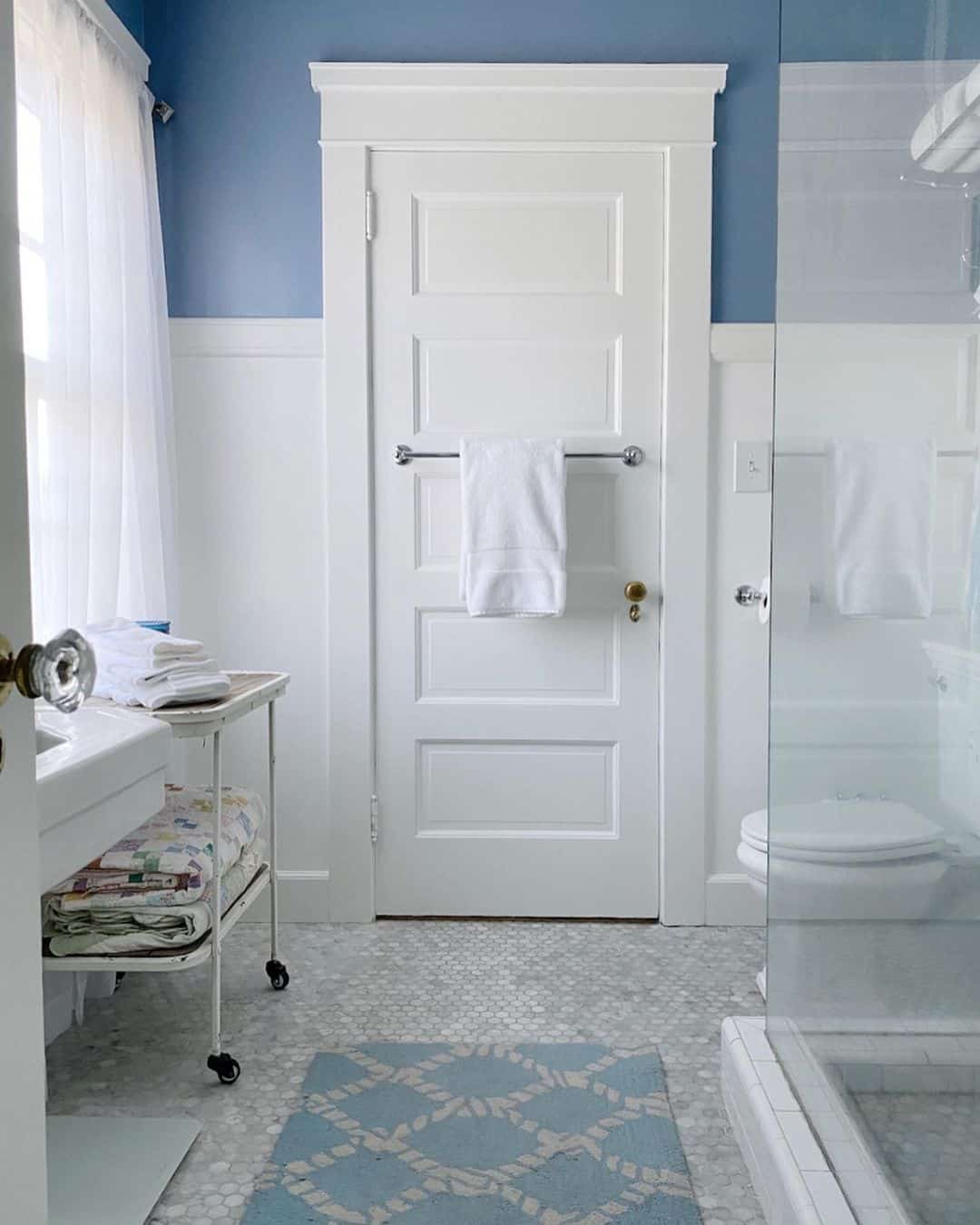 29 Wainscoting Bathroom Designs To Transform Your Space