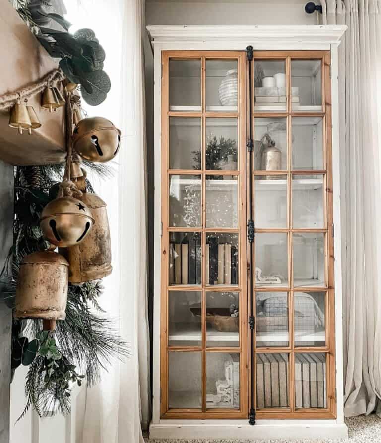 Neutral and Earthy Christmas Décor Inspiration for a Mantle