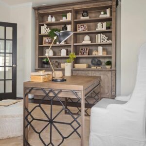 Office With Rustic Wooden Décor