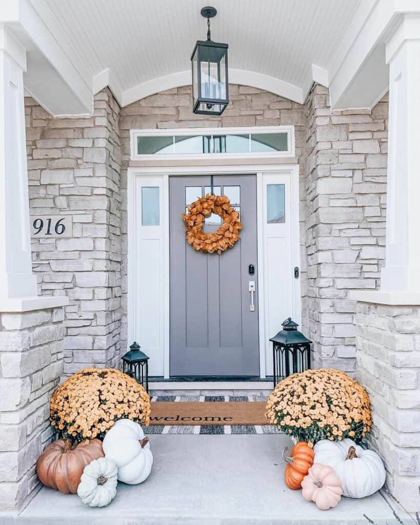 Orange and White Autumn Porch Décor Ideas