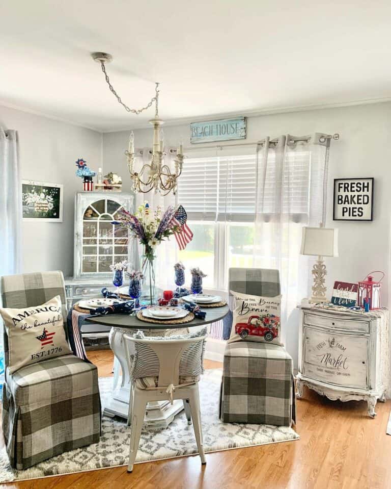 Patriotic Flag Décor Ideas for a Dining Room