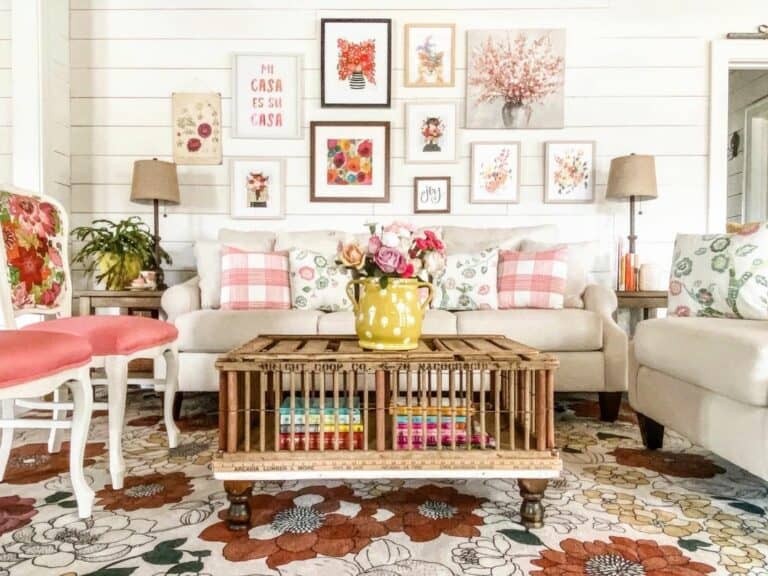 Pink and White Living Room Décor for Spring
