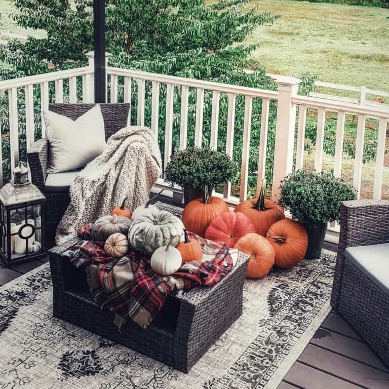 Pumpkin Deck Décor for Fall