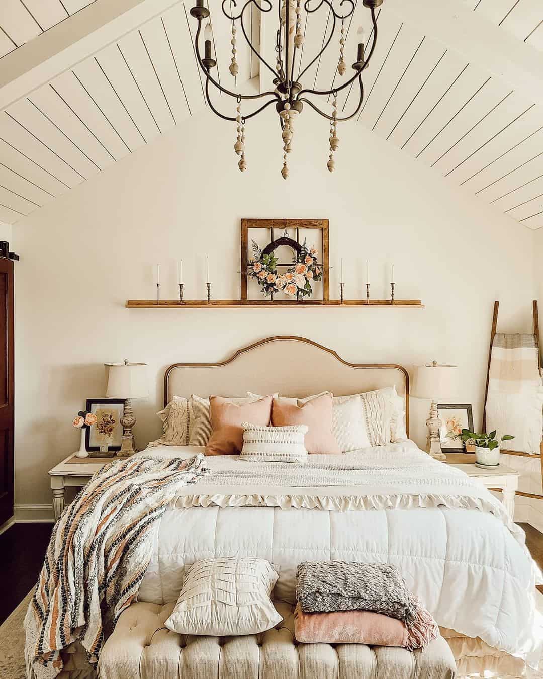 30 Romantic Bedroom Ideas To Try for an Intimate Atmosphere