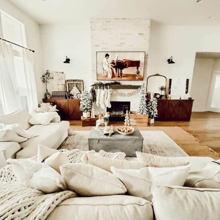Rustic Living Room With Holiday Décor