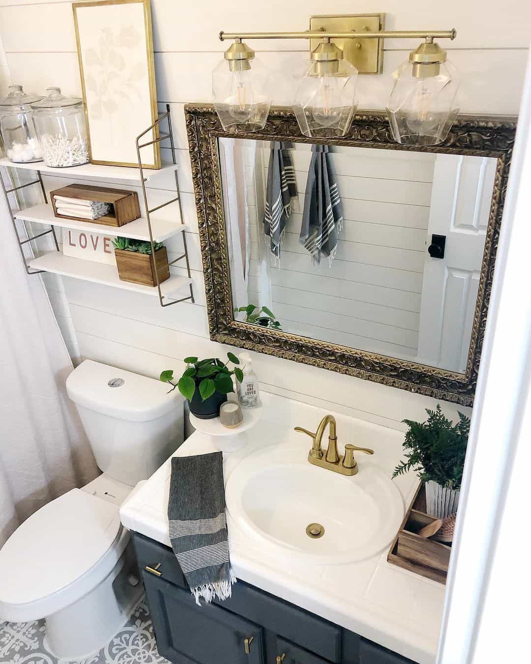 30 Charming Small Bathroom Vanity Ideas for Tiny Spaces