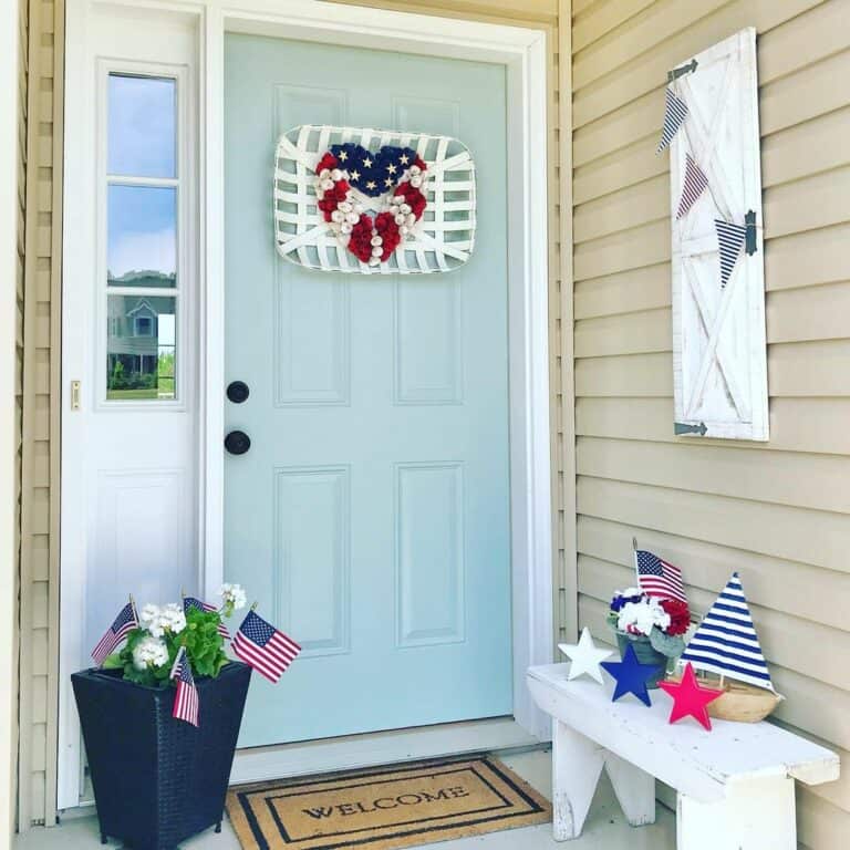 Simple 4th of July Outdoor Decorations