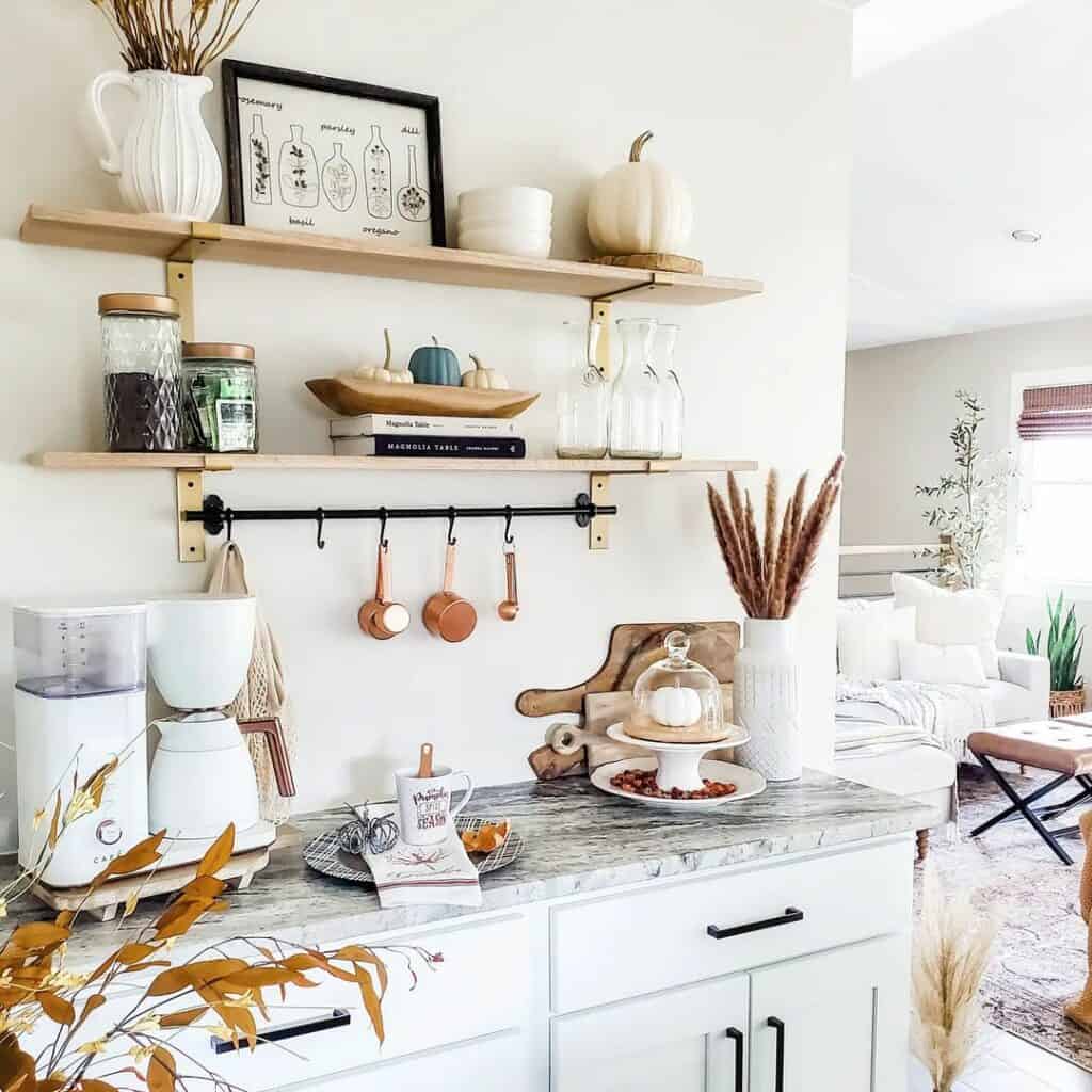 Simple Fall Décor for Open Kitchen Shelving