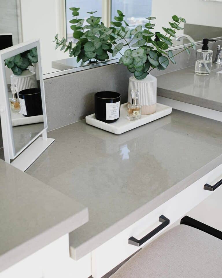 Simple Makeup Vanity Ideas