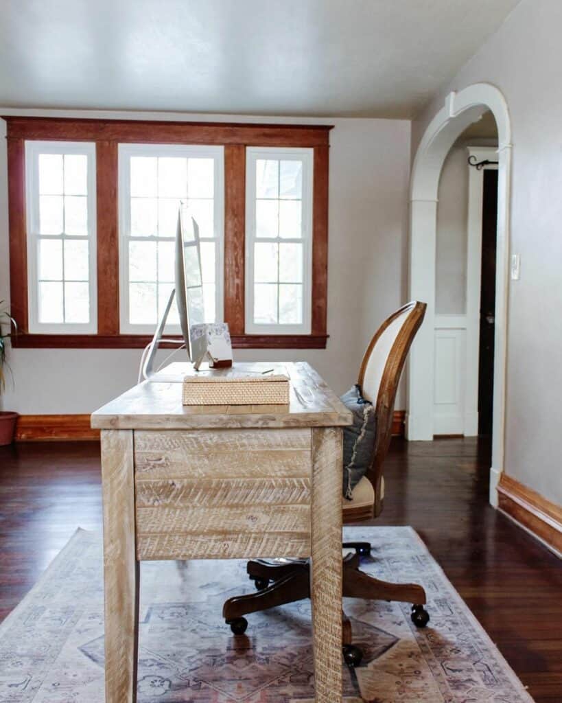 Simple Office Décor in Traditional Home