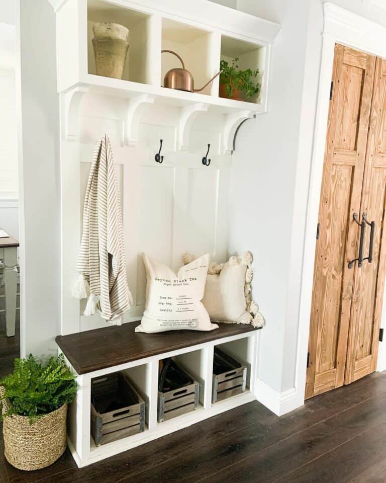 Small Closet Door Ideas for a Mudroom