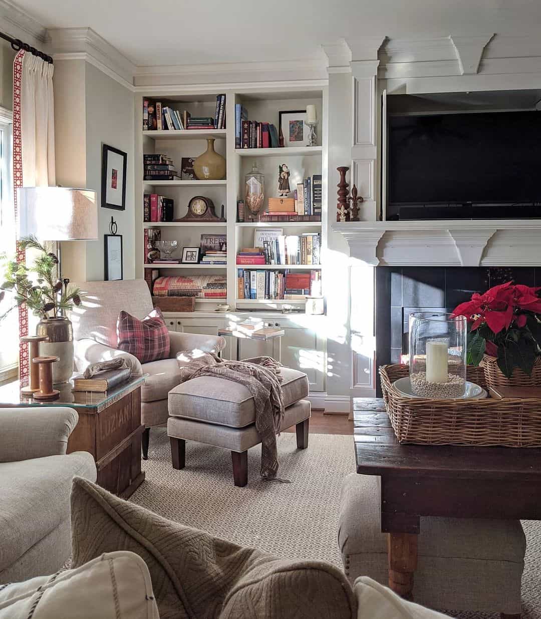 23 Small Living Room with TV Ideas to Maximize your Space