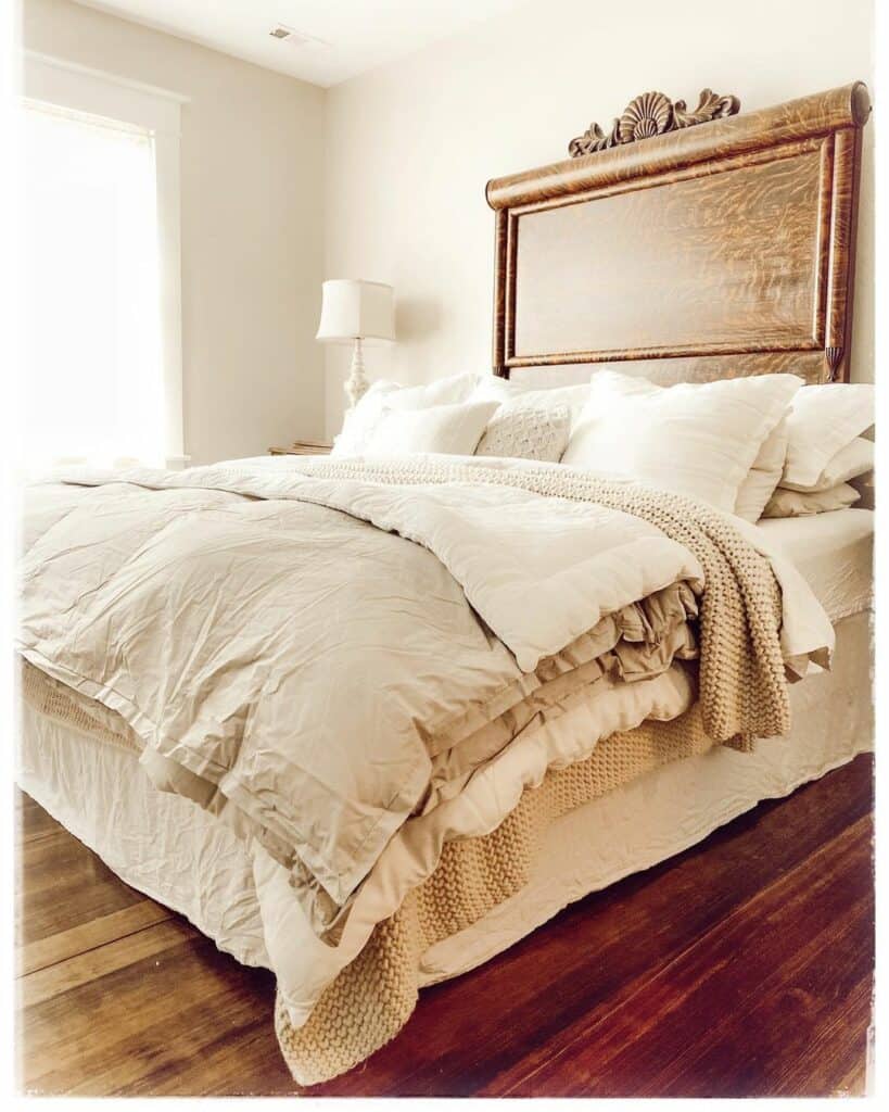 30 Ways to Position a Bed Against a Wall To Create Space