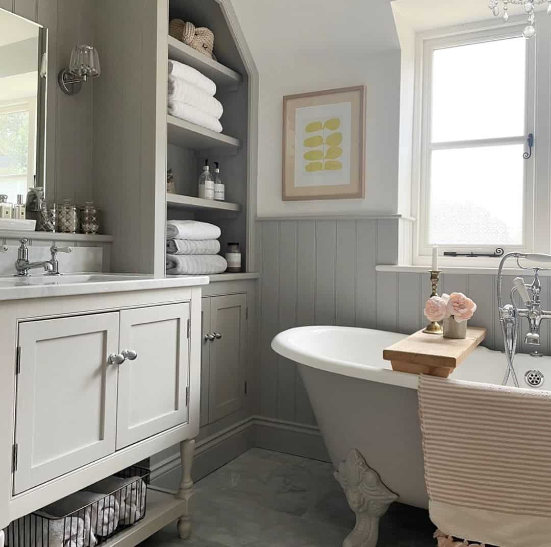 25 Grey Bathroom Ideas To Create A Comfy Aesthetic