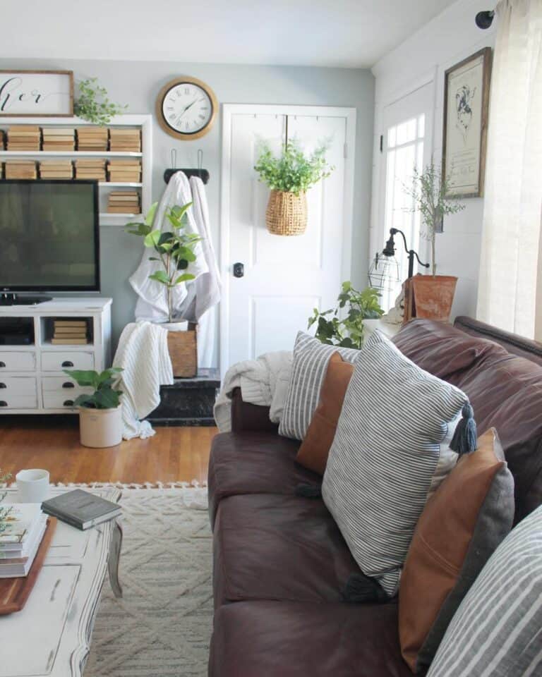 Warm and Inviting Living Room