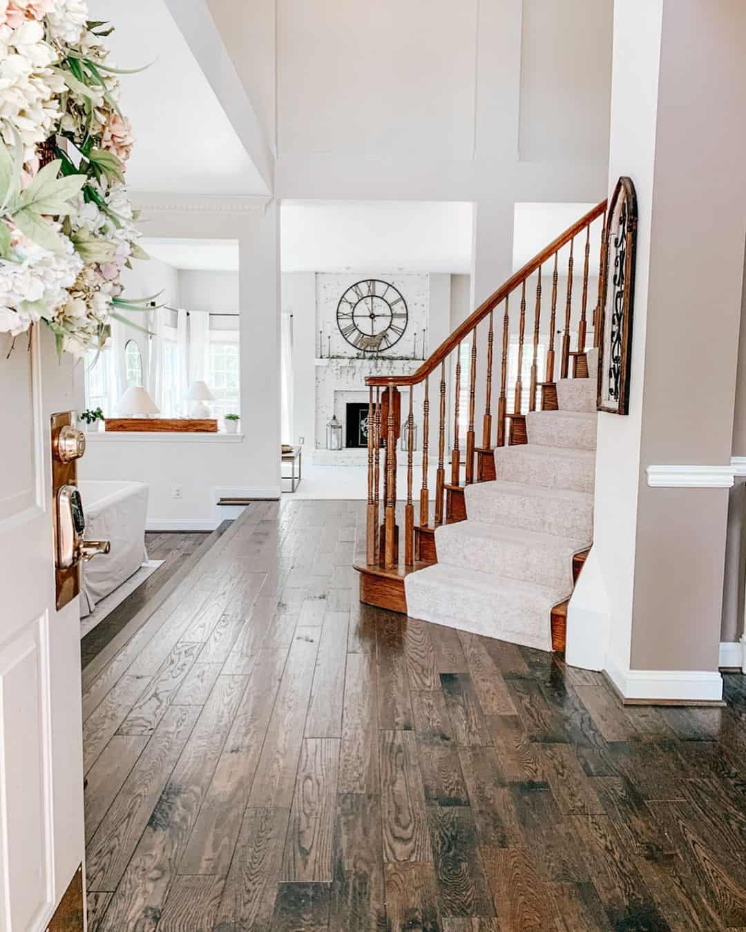 23 Modern Stair Runner Ideas for a Quick and Easy Staircase Upgrade
