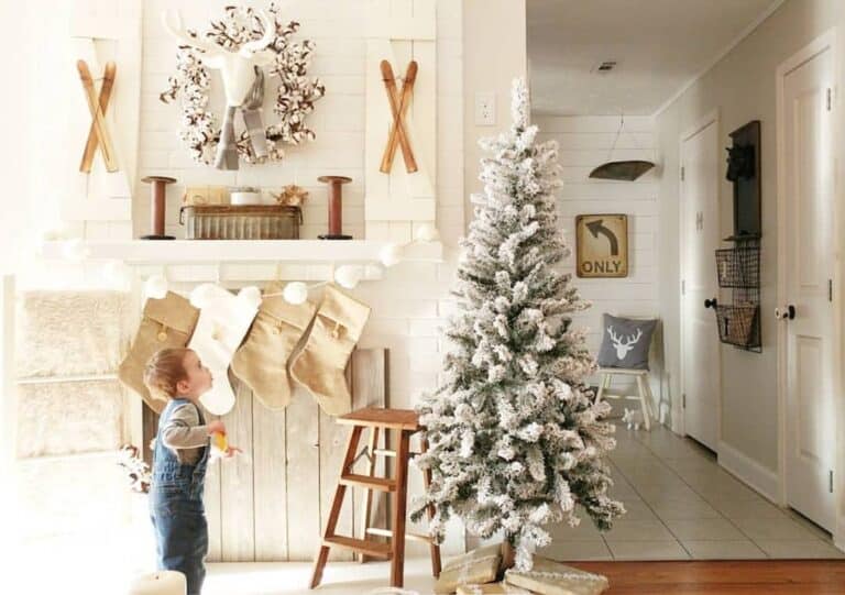 White Christmas Décor With Burlap Stockings