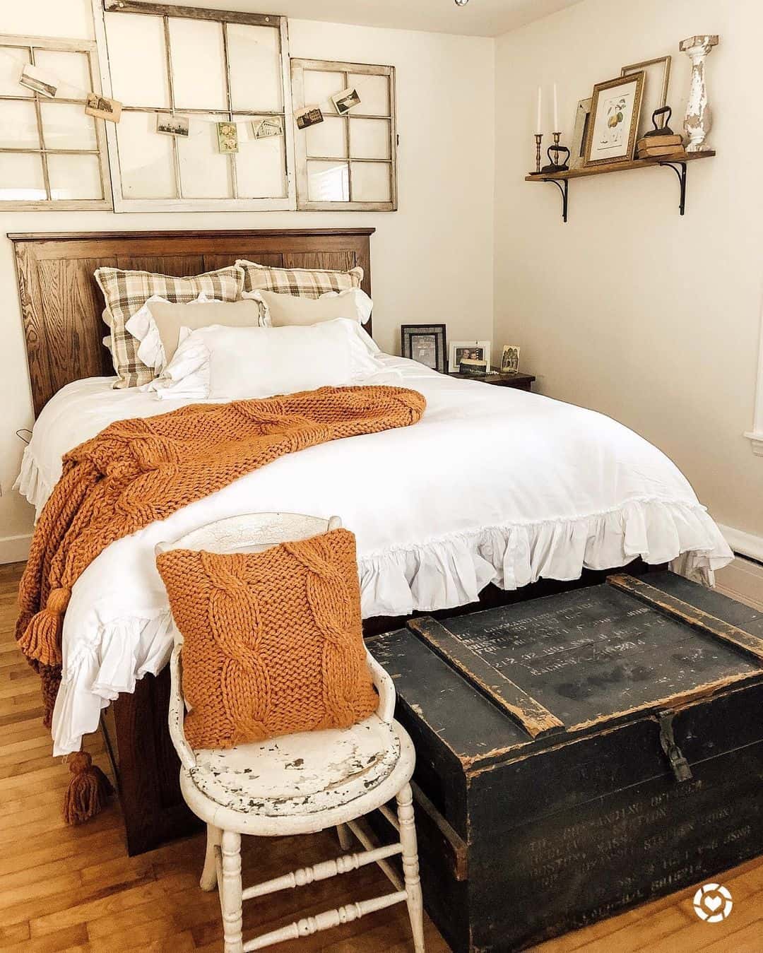 30 Ways to Position a Bed Against a Wall To Create Space