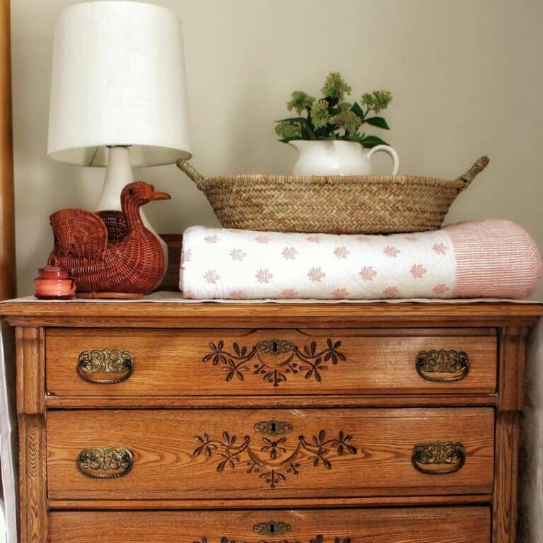 Wooden Chest of Drawers With Decoration