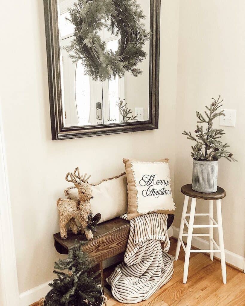 Wooden Entry Bench With Straw Christmas Deer
