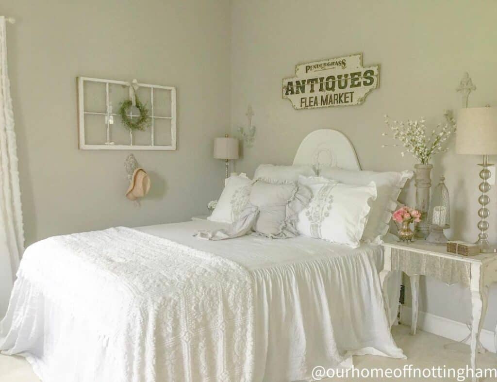 Antique Décor for Guest Room - Soul & Lane