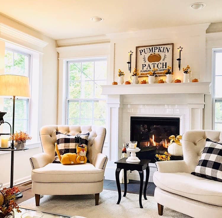 Autumnal Fireplace Décor