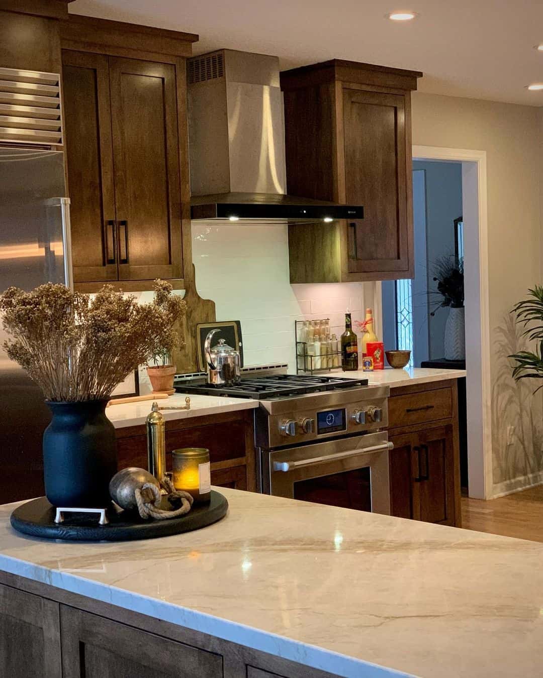 28 Kitchen Countertop Décor Ideas You’ll Love Looking At