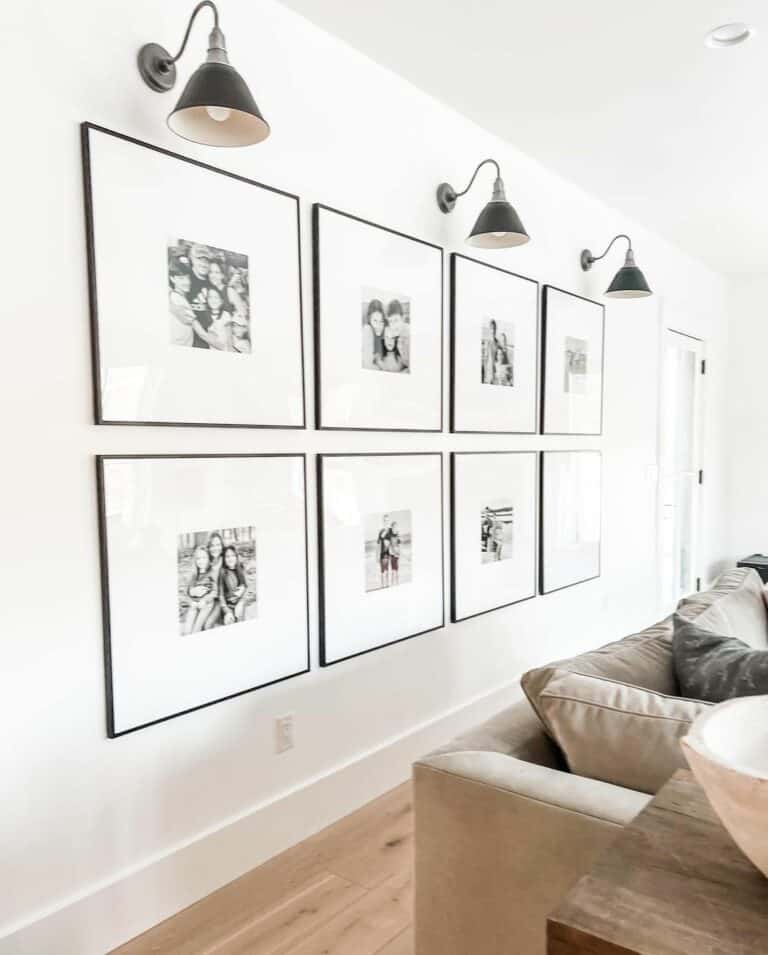 Black and White Modern Farmhouse Décor