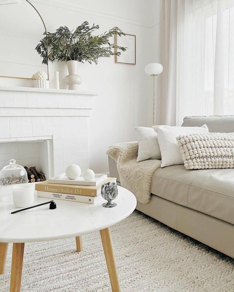 Bright and Inviting Living Room